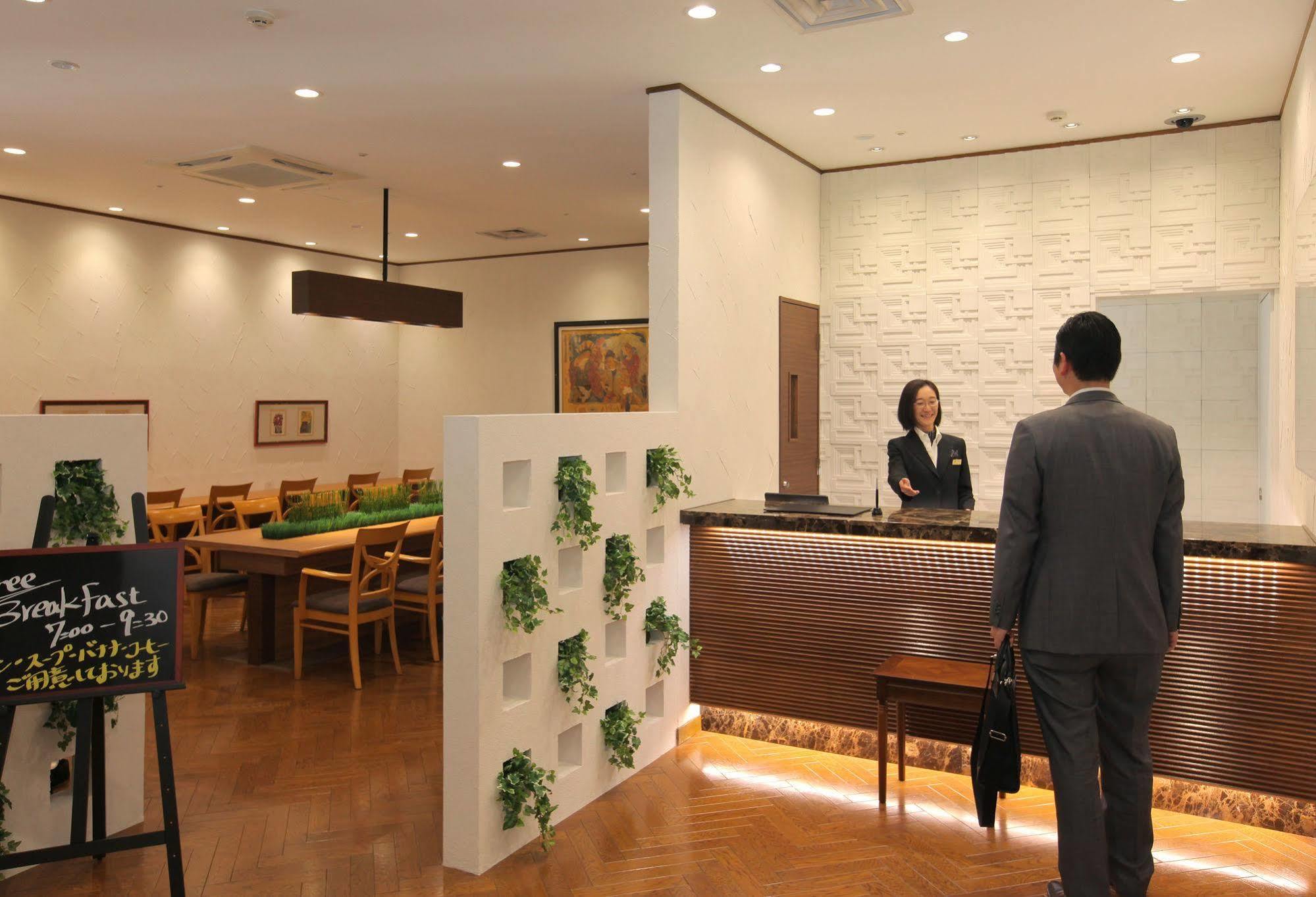 Odakyu Station Hon-atsugi 3*